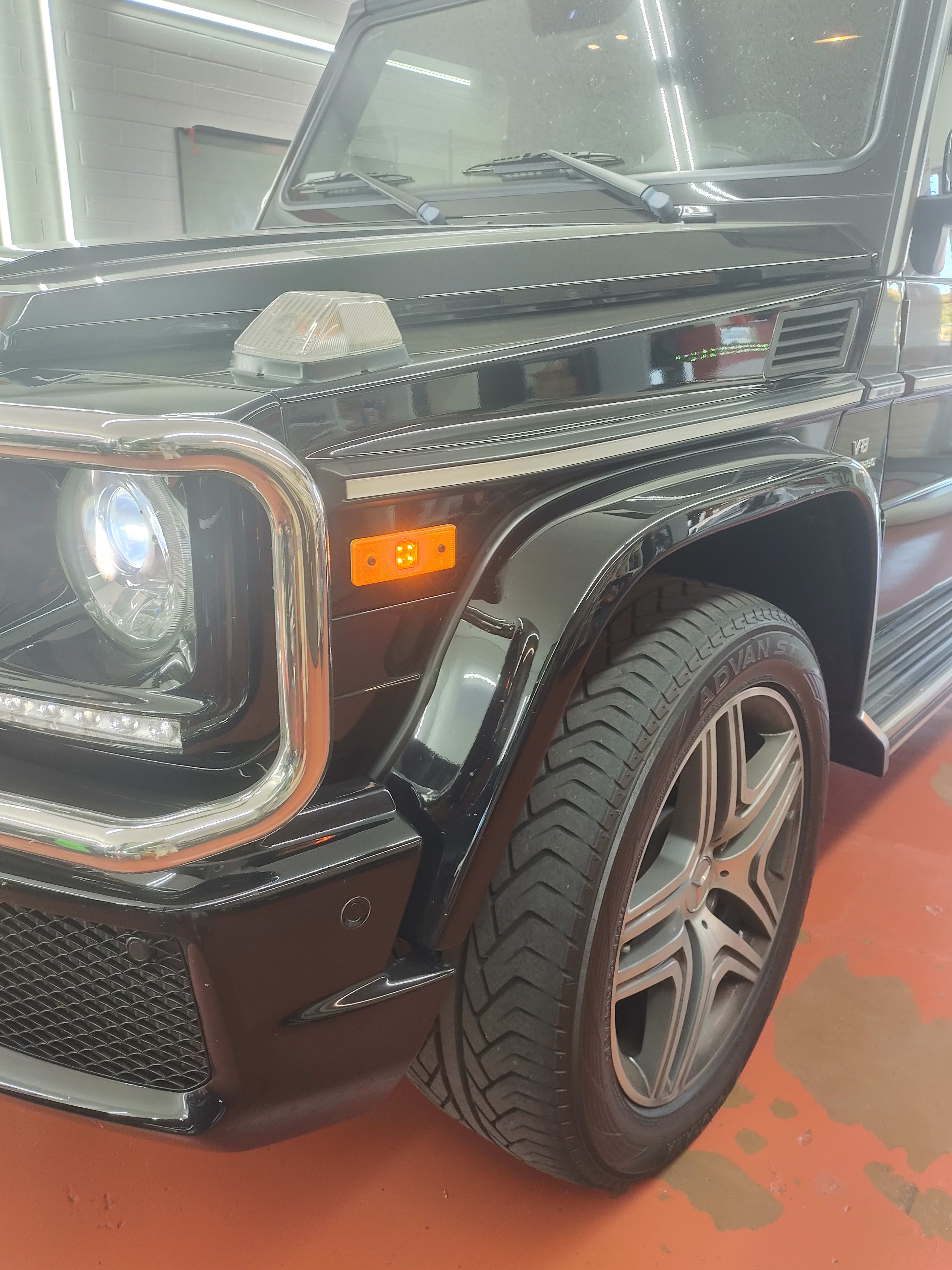 Black Mercedes G63, front quarter